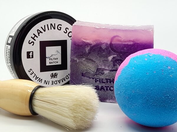 Savage Man Shaver's Gift Set